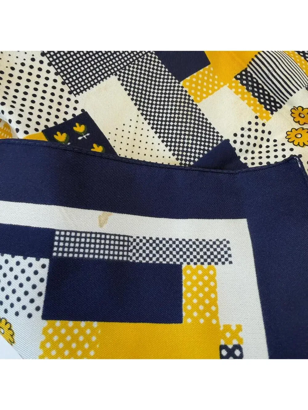 Long Dimensions Saks Fifth Avenue Scarf Vintage Polyester Made in France Geometr